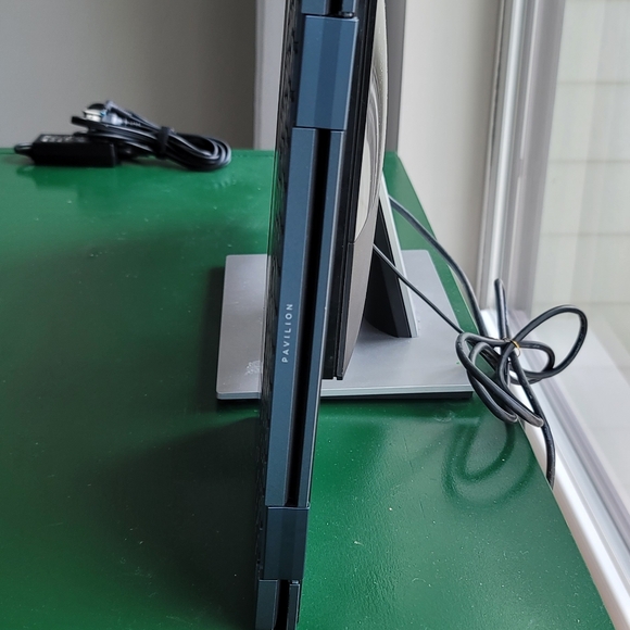 HP Pavilion x360 14 inch 2-in-1 Laptop PC 14-ek0000 foldable laptop - Picture 10 of 10